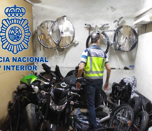 Robaban motocicletas para después venderlas por piezas