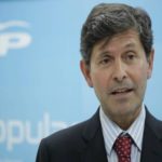 Alfonso Bataller delega sus funciones como presidente del PP en Begoña Carrasco