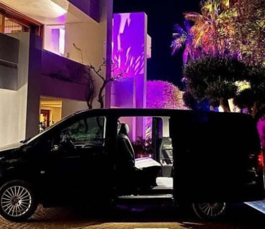 Transfer Ibiza de lujo con Ibiza VIP Passengers vehiculo de chofer privado transfer ibiza